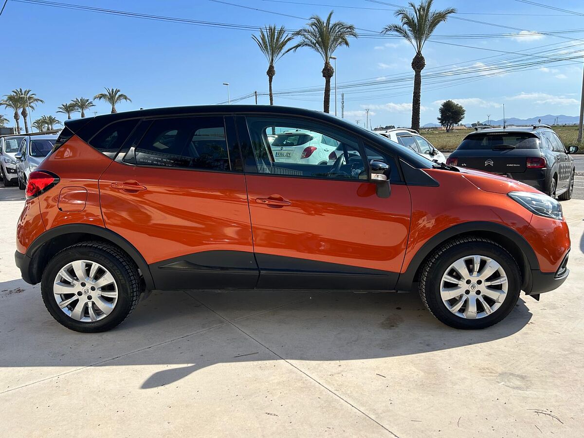 RENAULT CAPTUR ENERGY LUX 1.2 TCE AUTO SPANISH LHD IN SPAIN 75000 MILES 2015